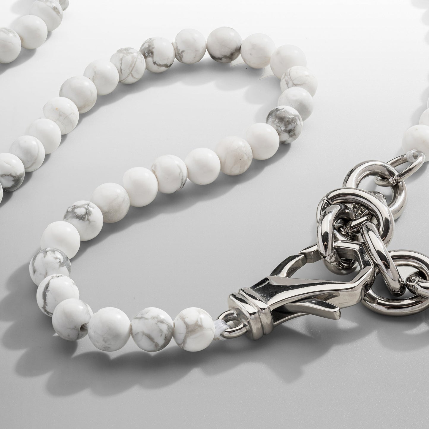 Bracciale avvolgente in pietre di Howlite