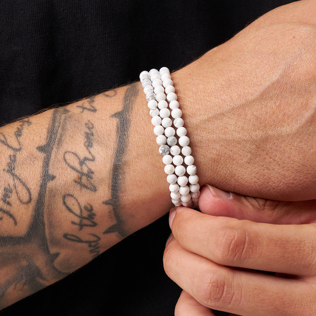 Bracciale avvolgente in pietre di Howlite