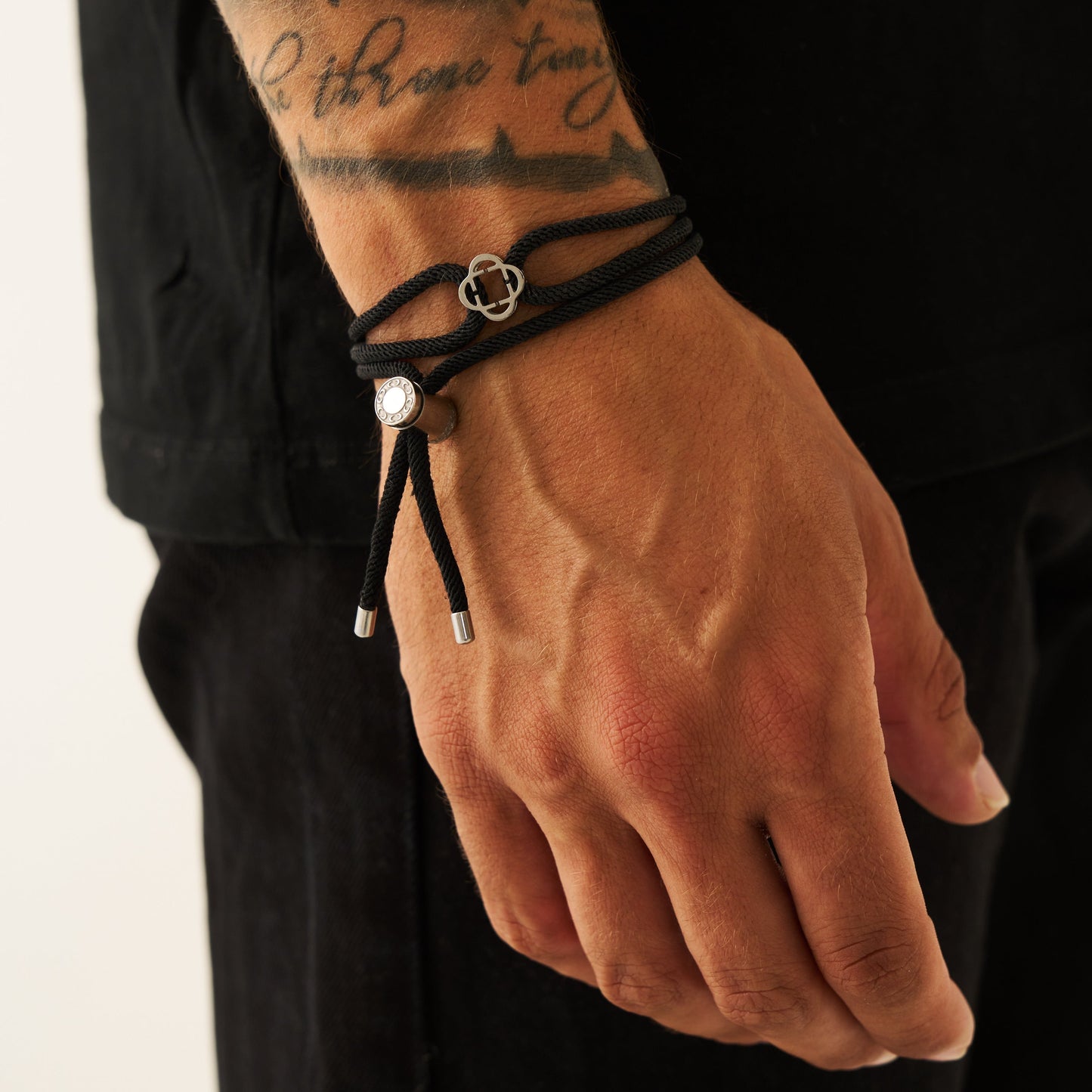 Bracciale con Chiusura a Corda Nera (Argento)