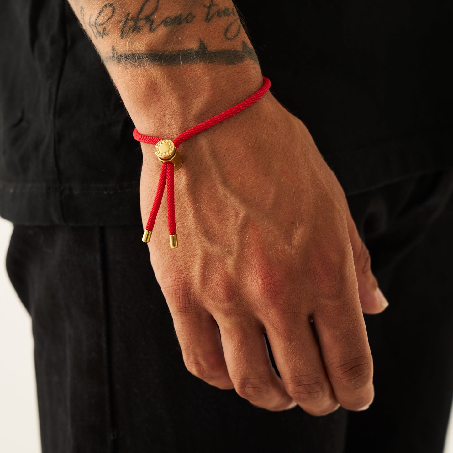 Bracciale con Chiusura a Toggle in Cordino Rosso (Oro)