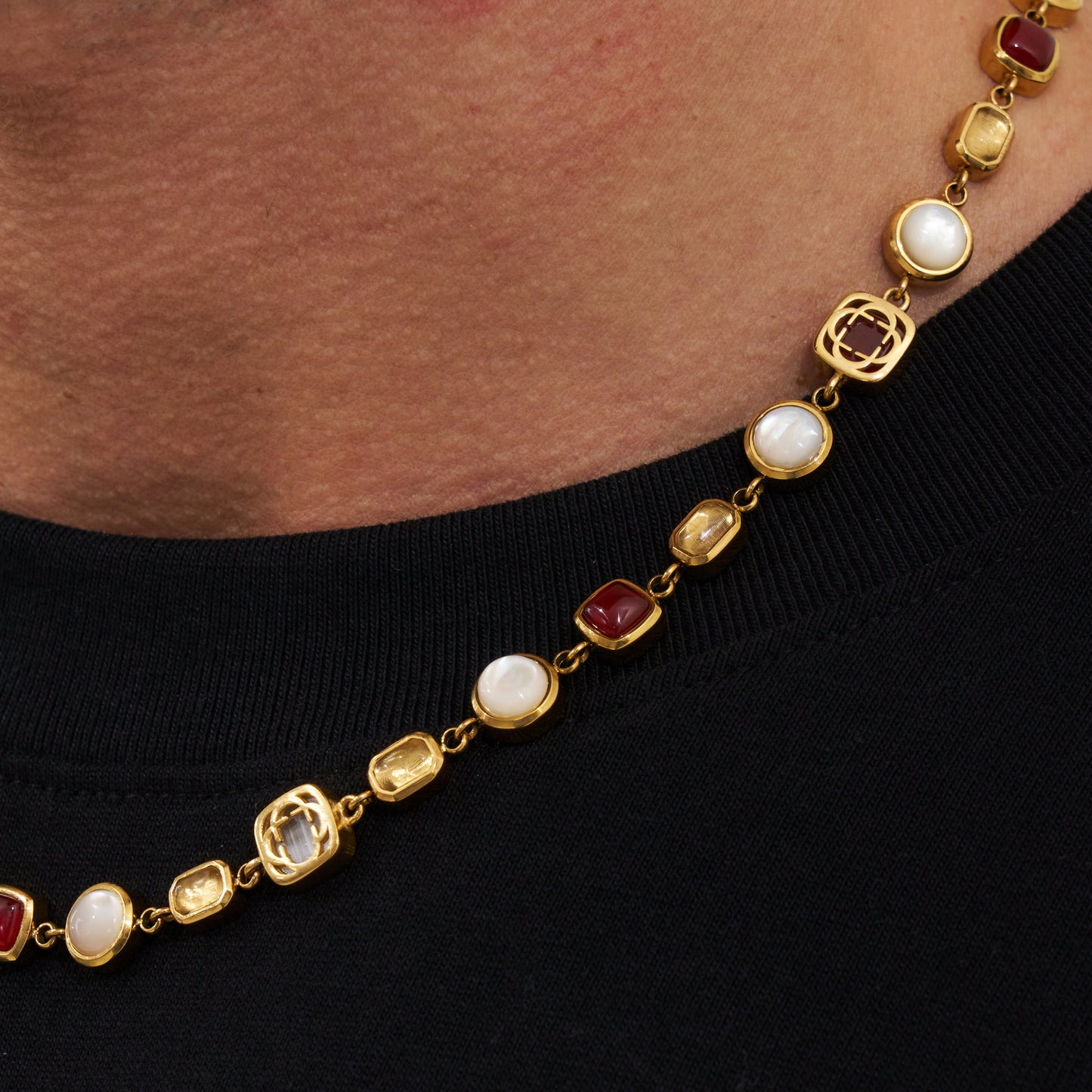 Collana di Gemma di Cristallo Rosso (Oro)