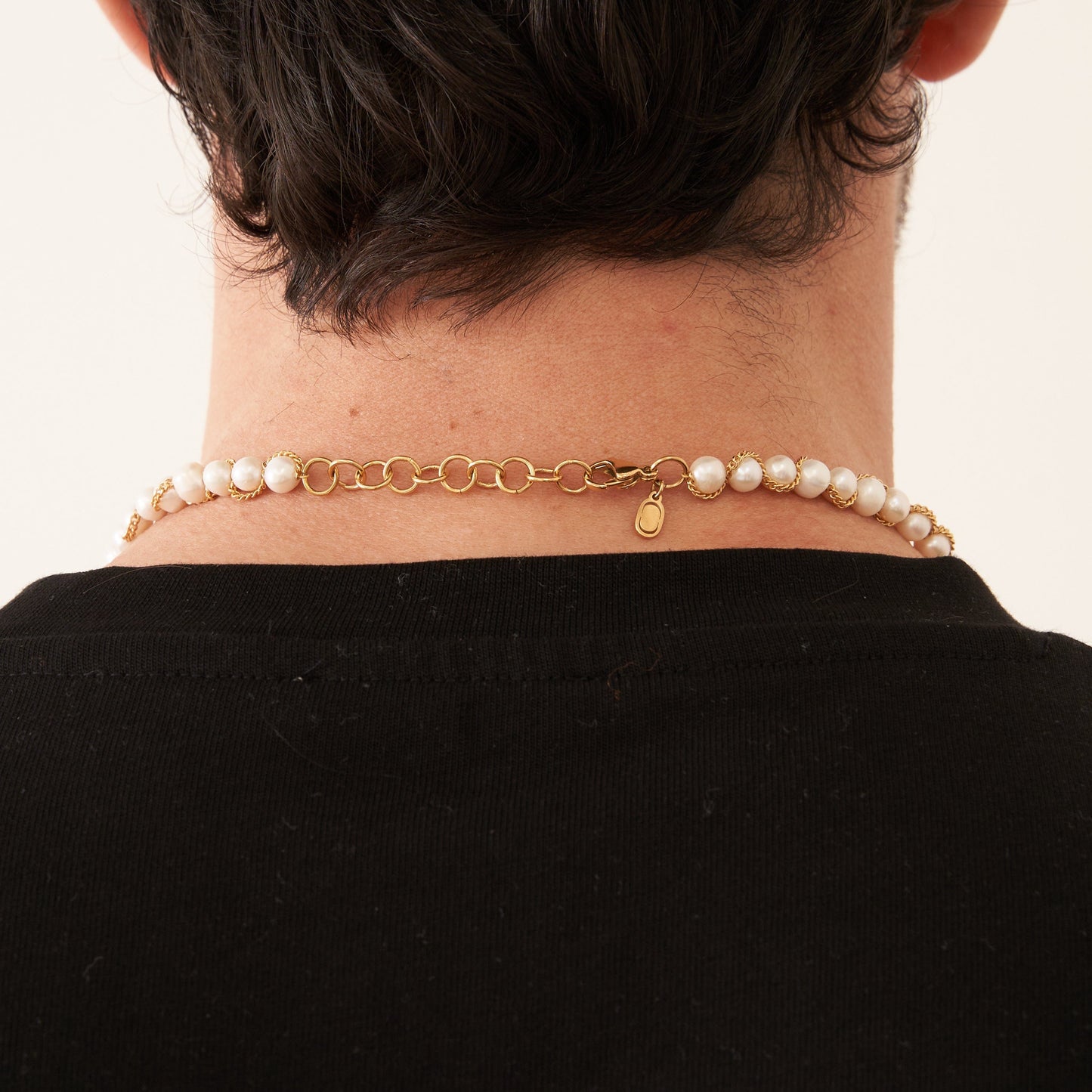 Collana con Perle Vere avvolta in Catena (Oro)