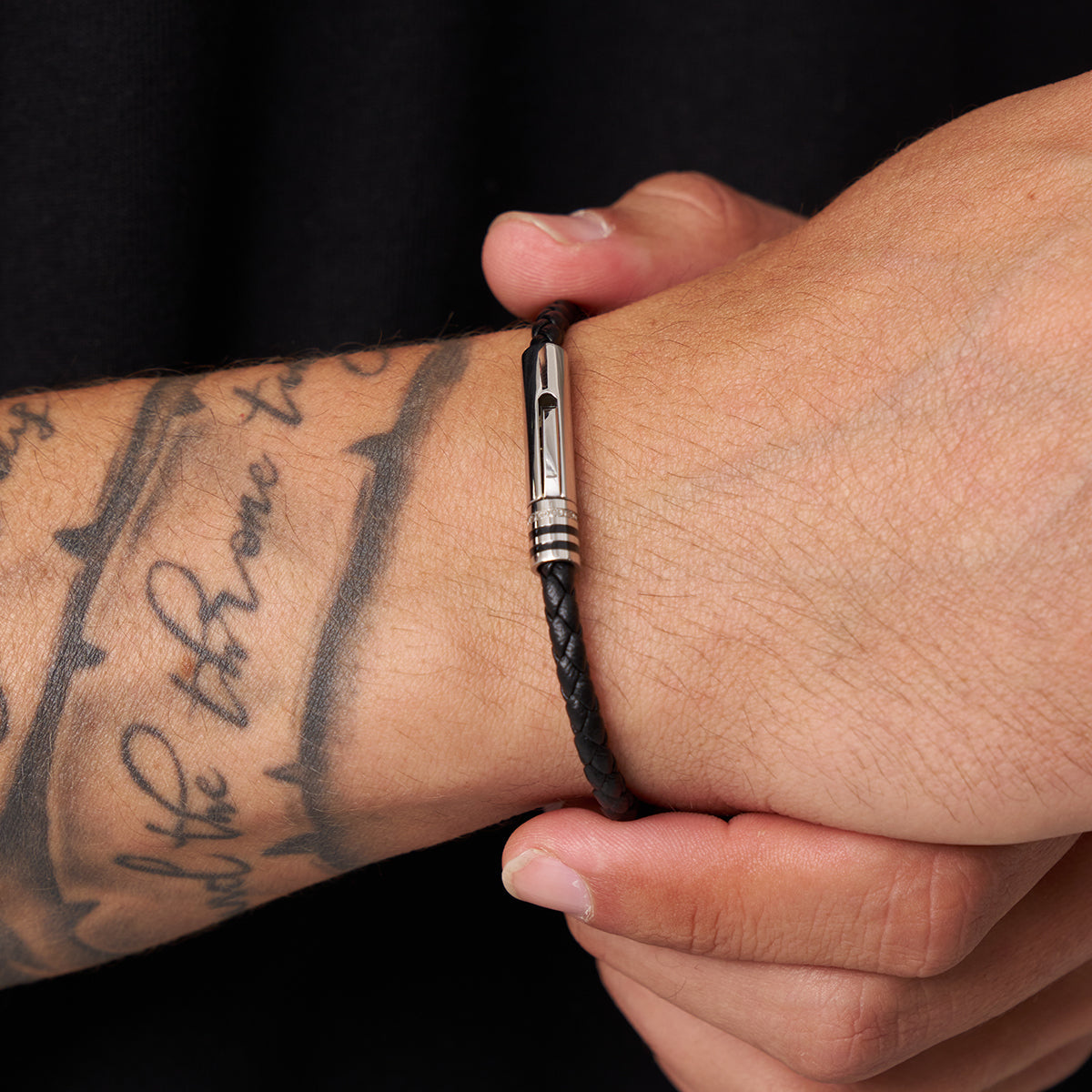 Bracciale in Pelle Nera (Argento)