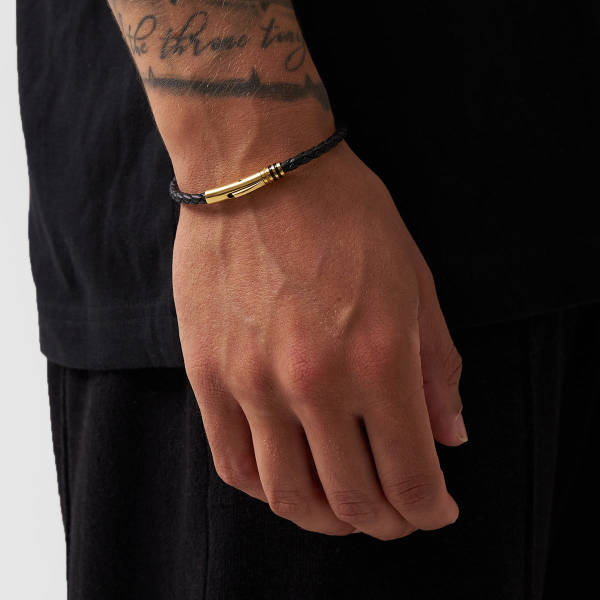 Bracciale in Pelle Nera (Oro)
