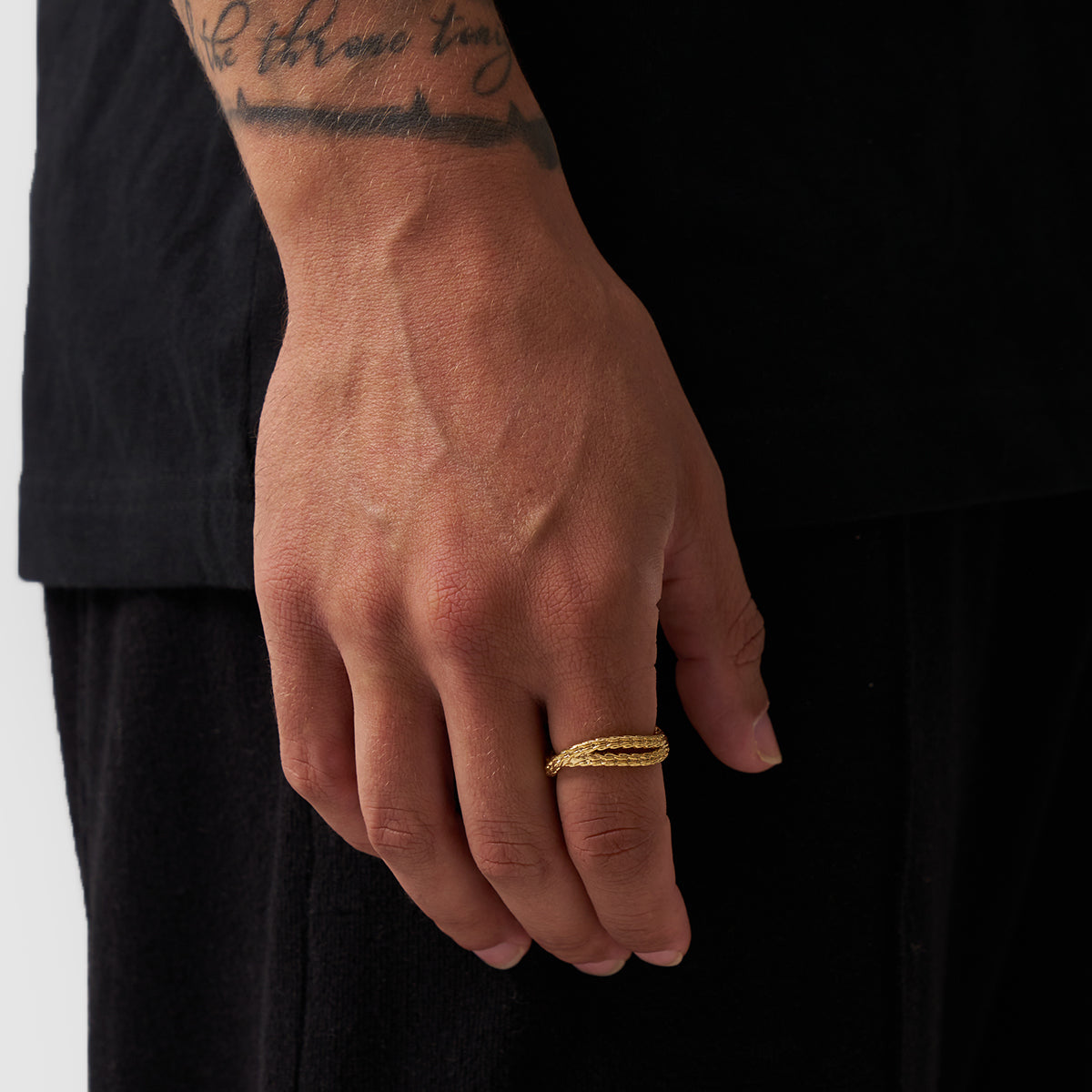 Anello Avvolto in Filo (Oro)