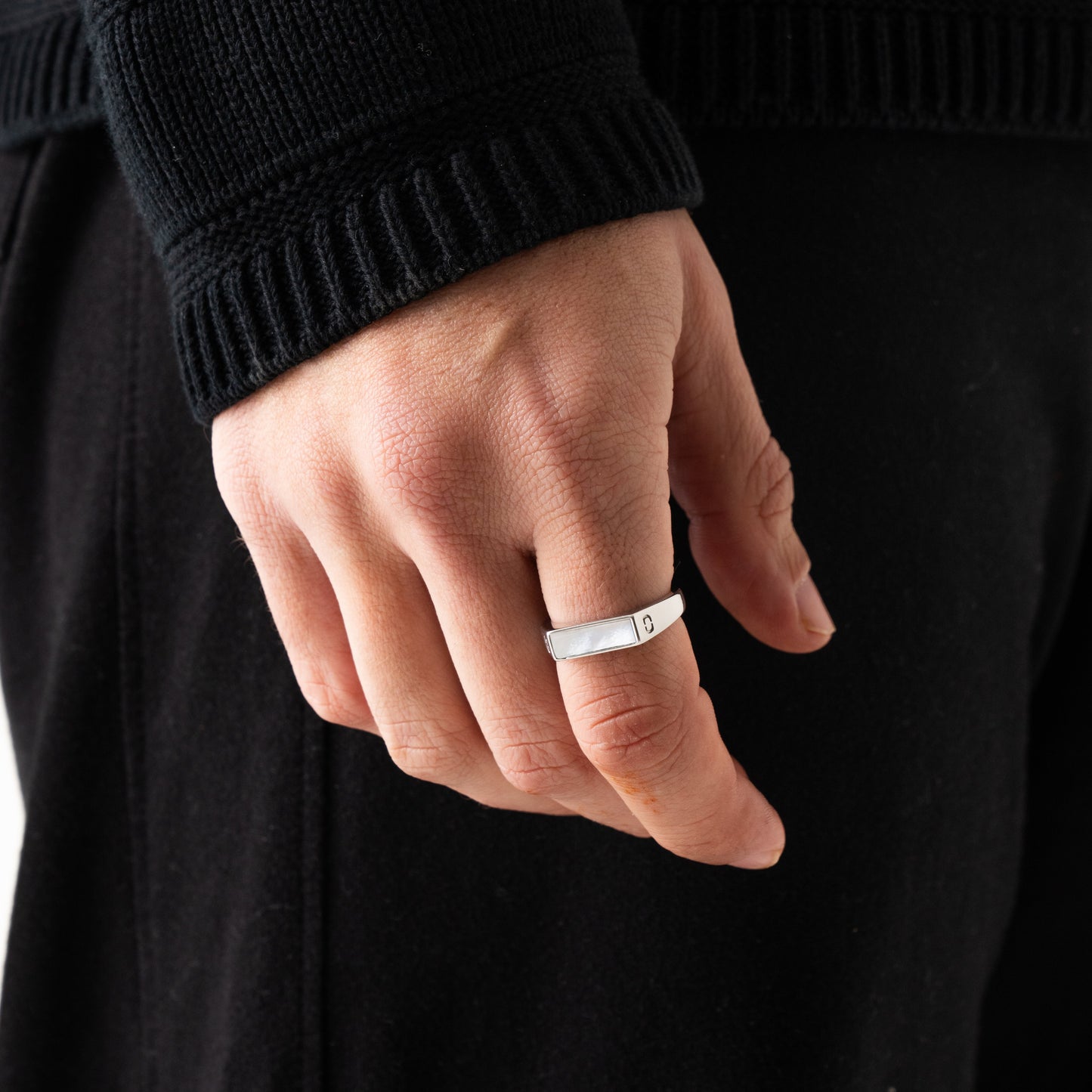 Anello Signet in Pietra Rettangolare Bianca (Argento)