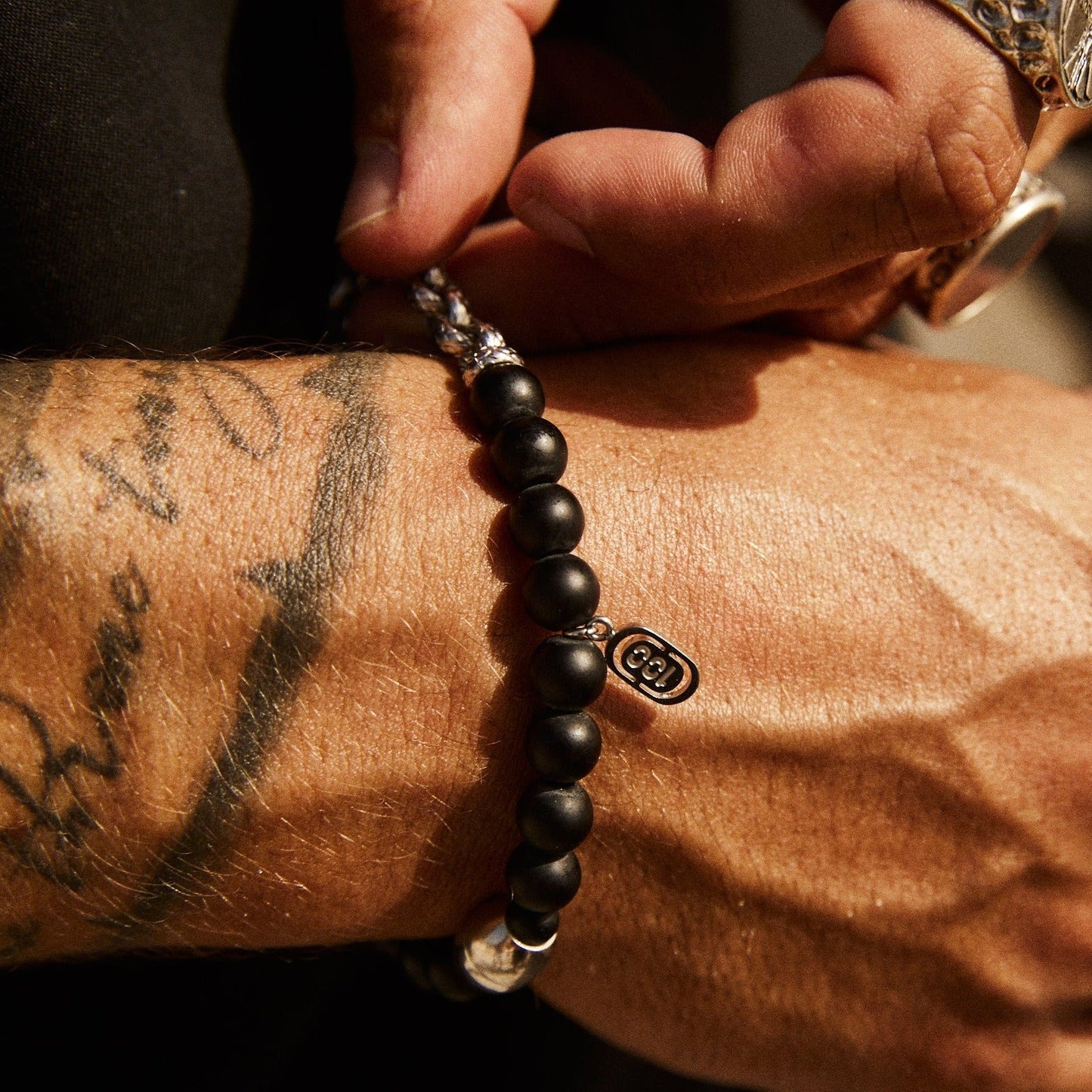 Bracciale a Perline Incastonate (Argento)
