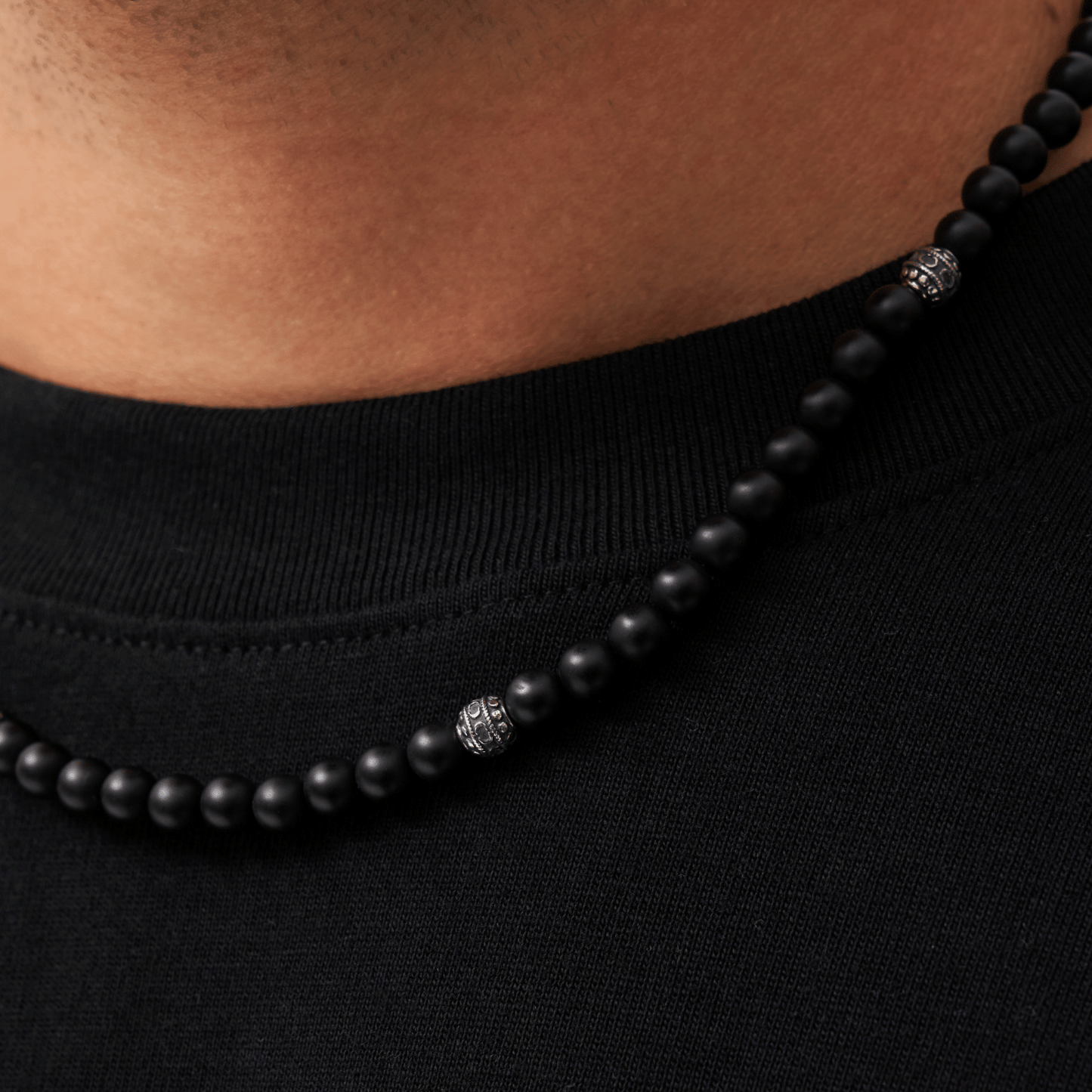 Collana di Perline in Onice Opaco (Argento)