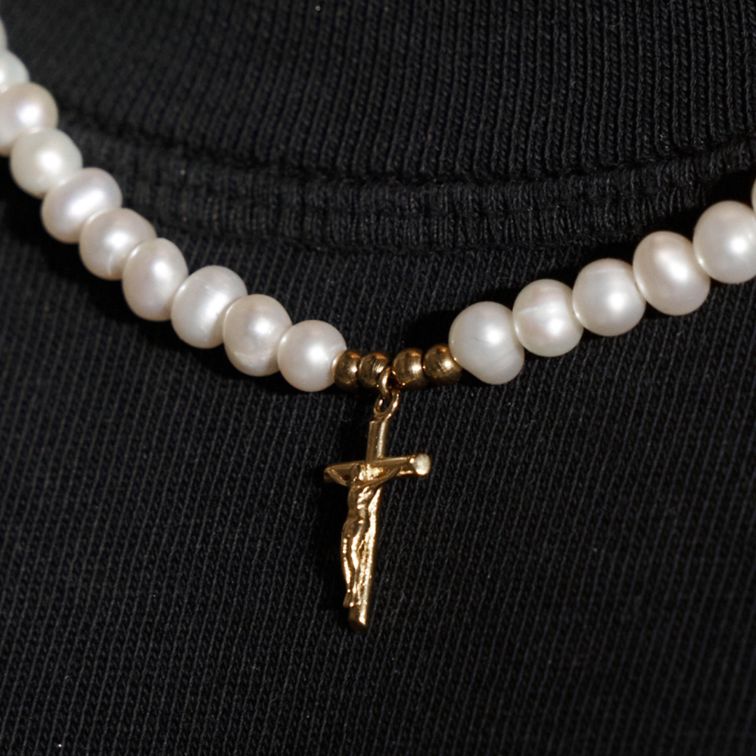 Collana con Crocifisso in Perle Vere (Oro)