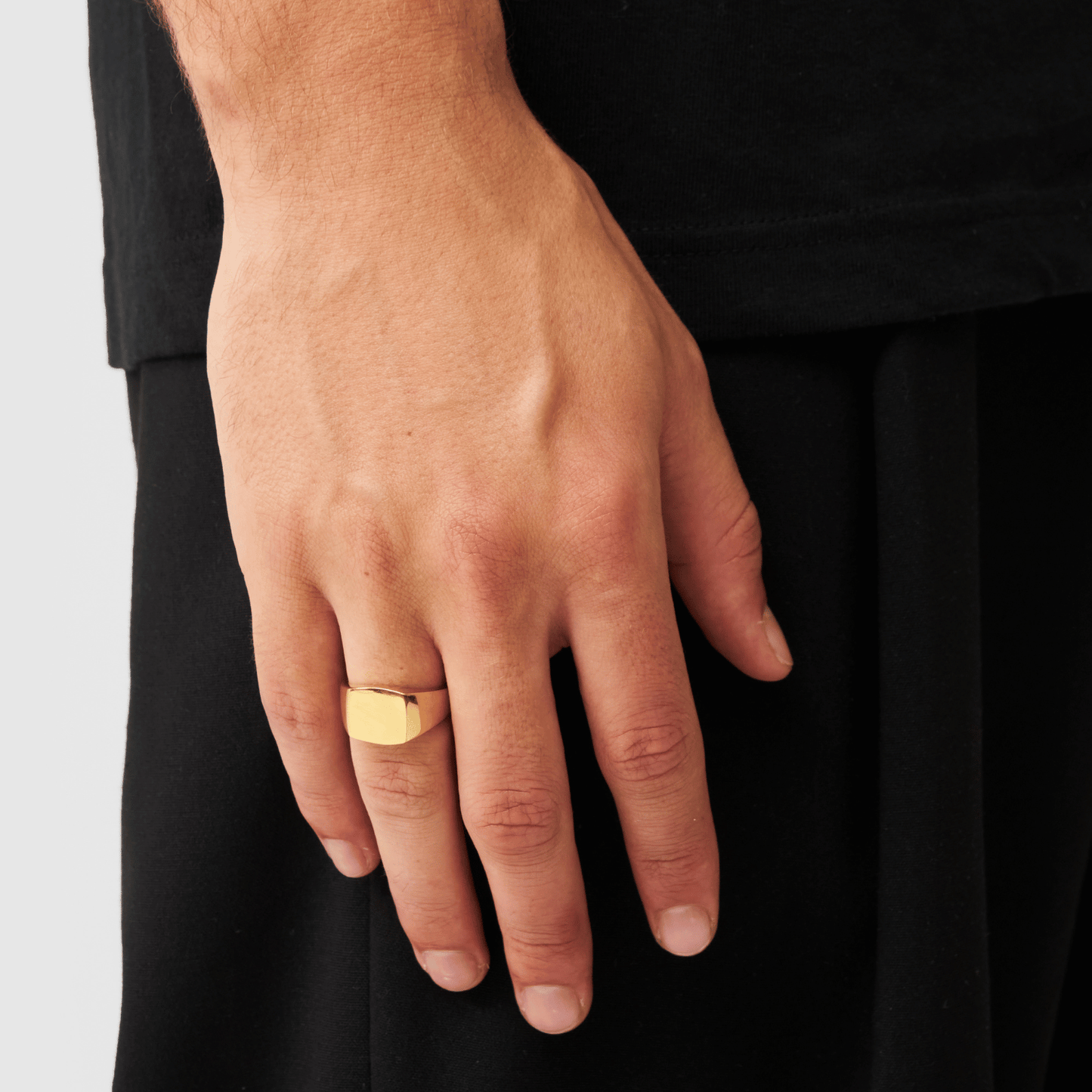 Anello Sigillo Quadrato (Oro)