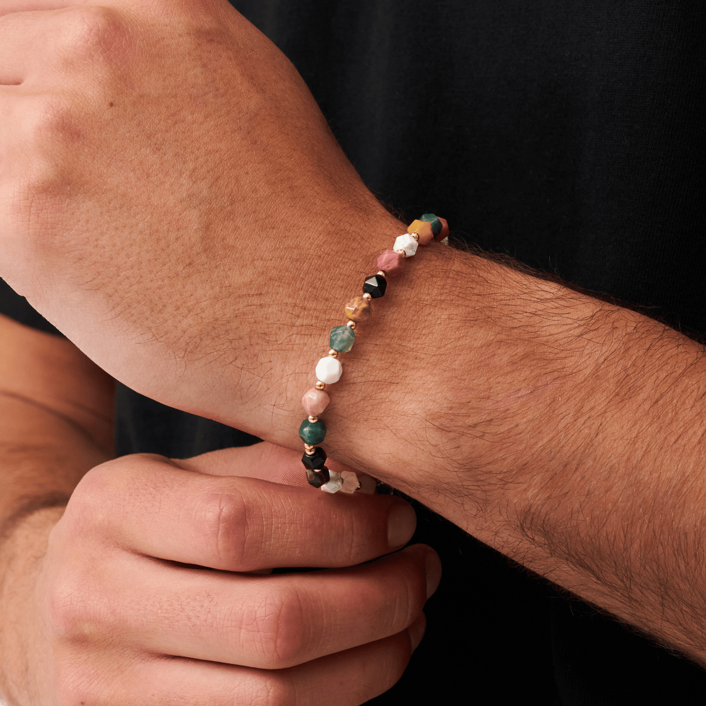 Bracciale con Perline di Pietra (Oro)