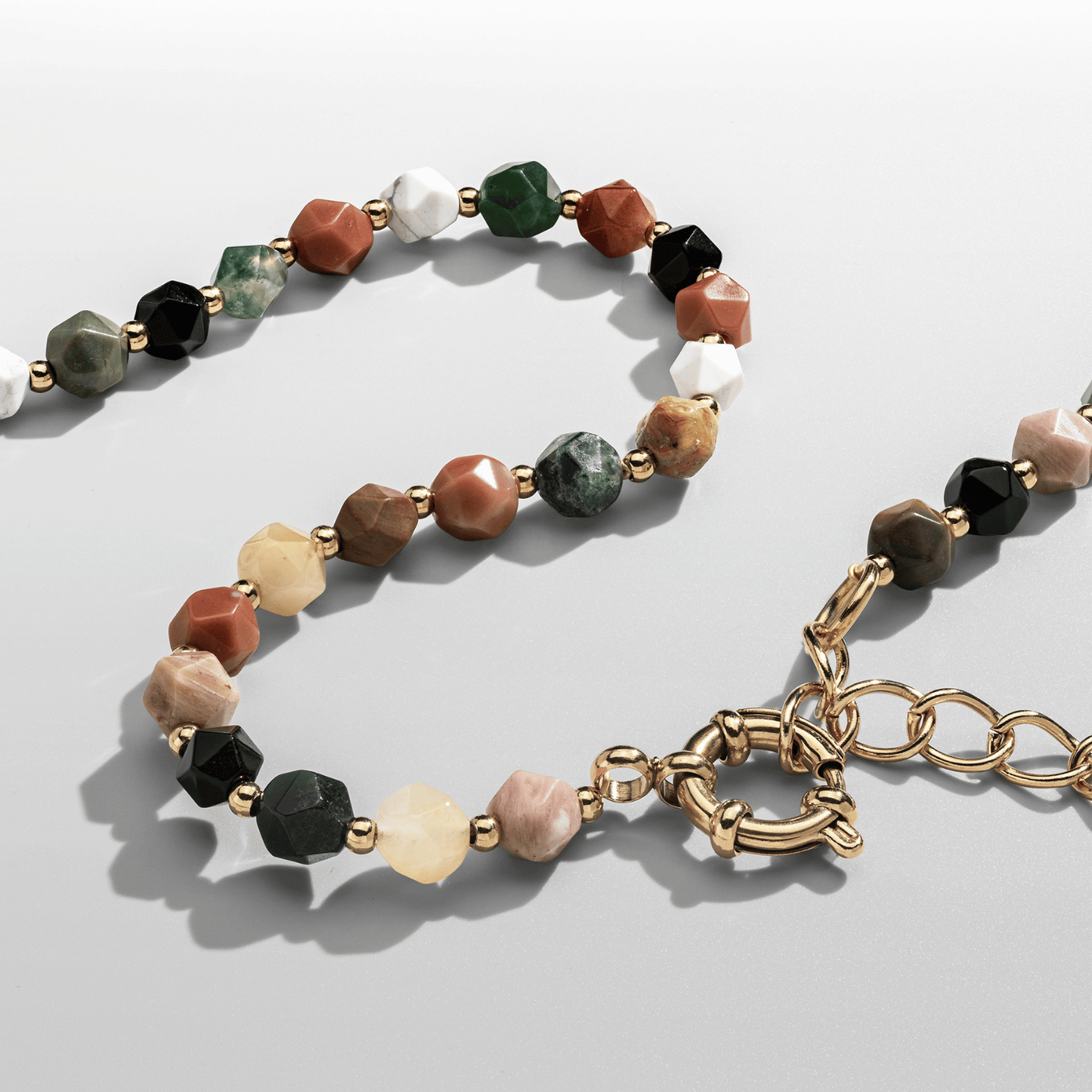 Collana con Perline di Pietra (Oro)