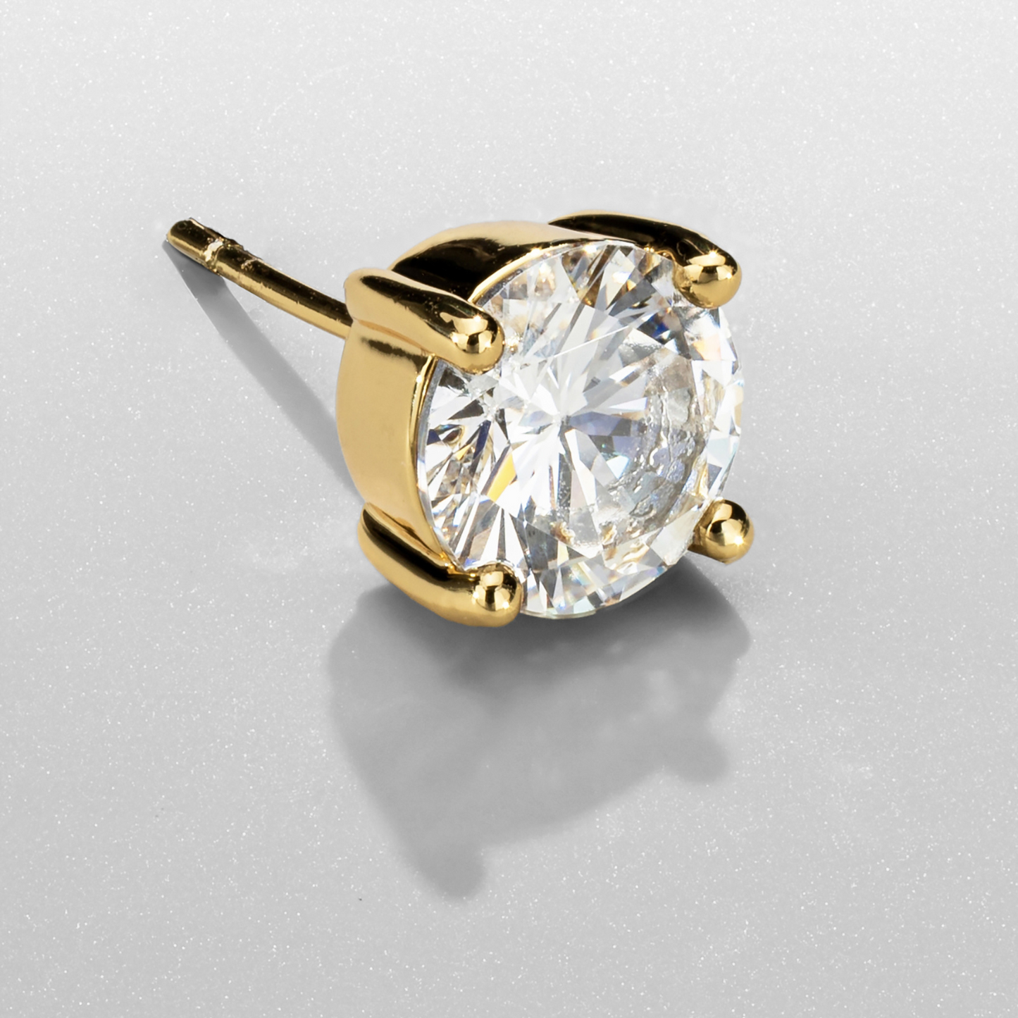 Orecchini a Perno con Diamante Rotondo (Oro)