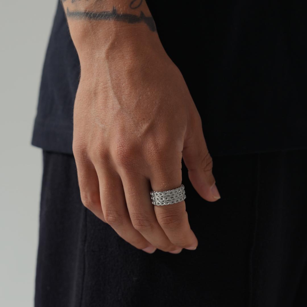Anello a Fascia di Filo (Argento)