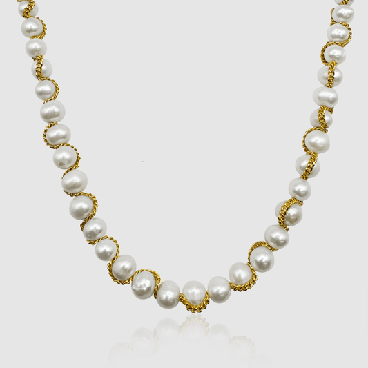 Collana con Perle Vere avvolta in Catena (Oro)