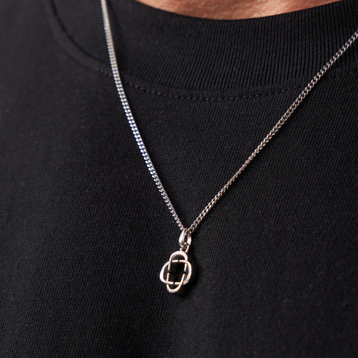 Ciondolo Logo Clover (Argento)