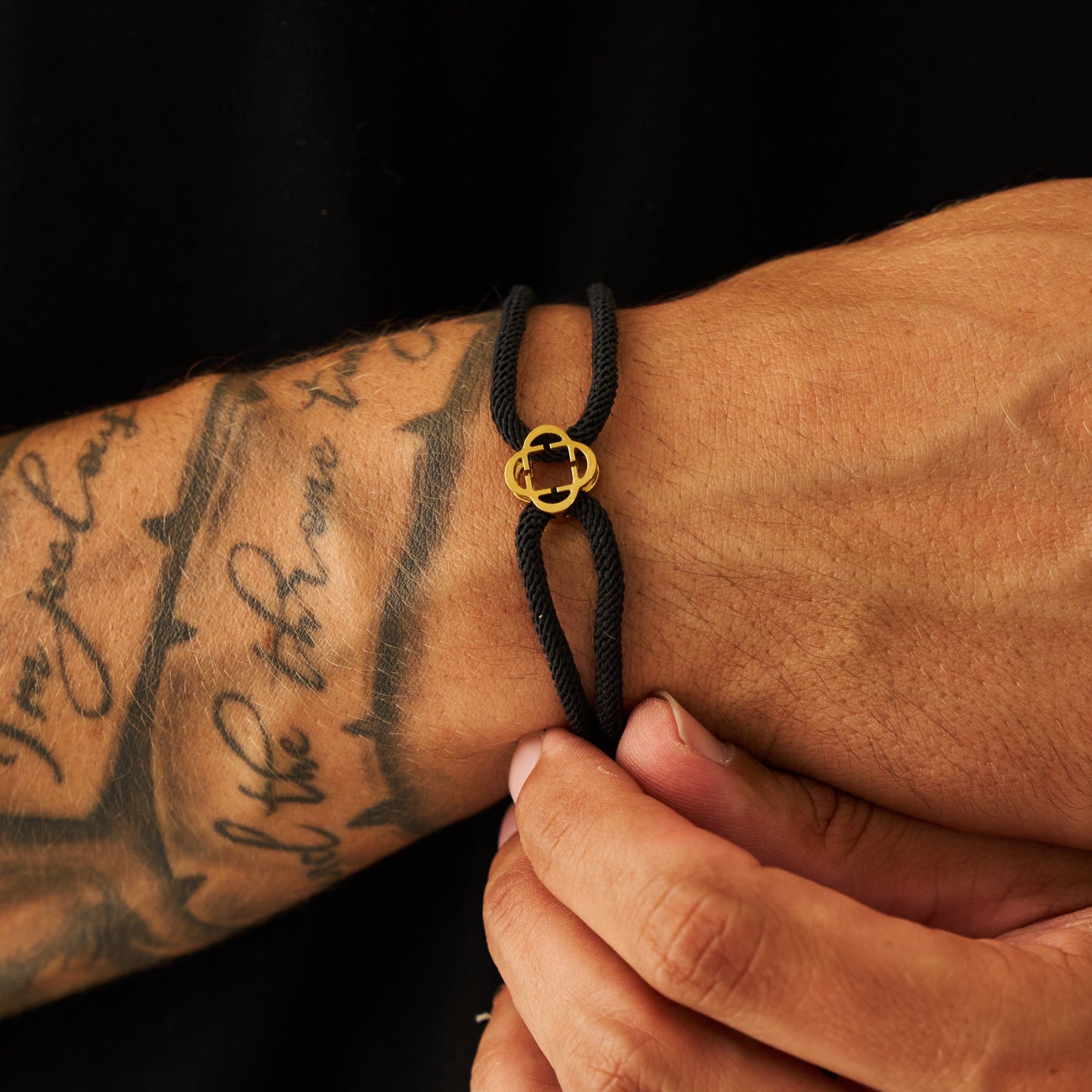 Bracciale in Cordino Nero (Oro)