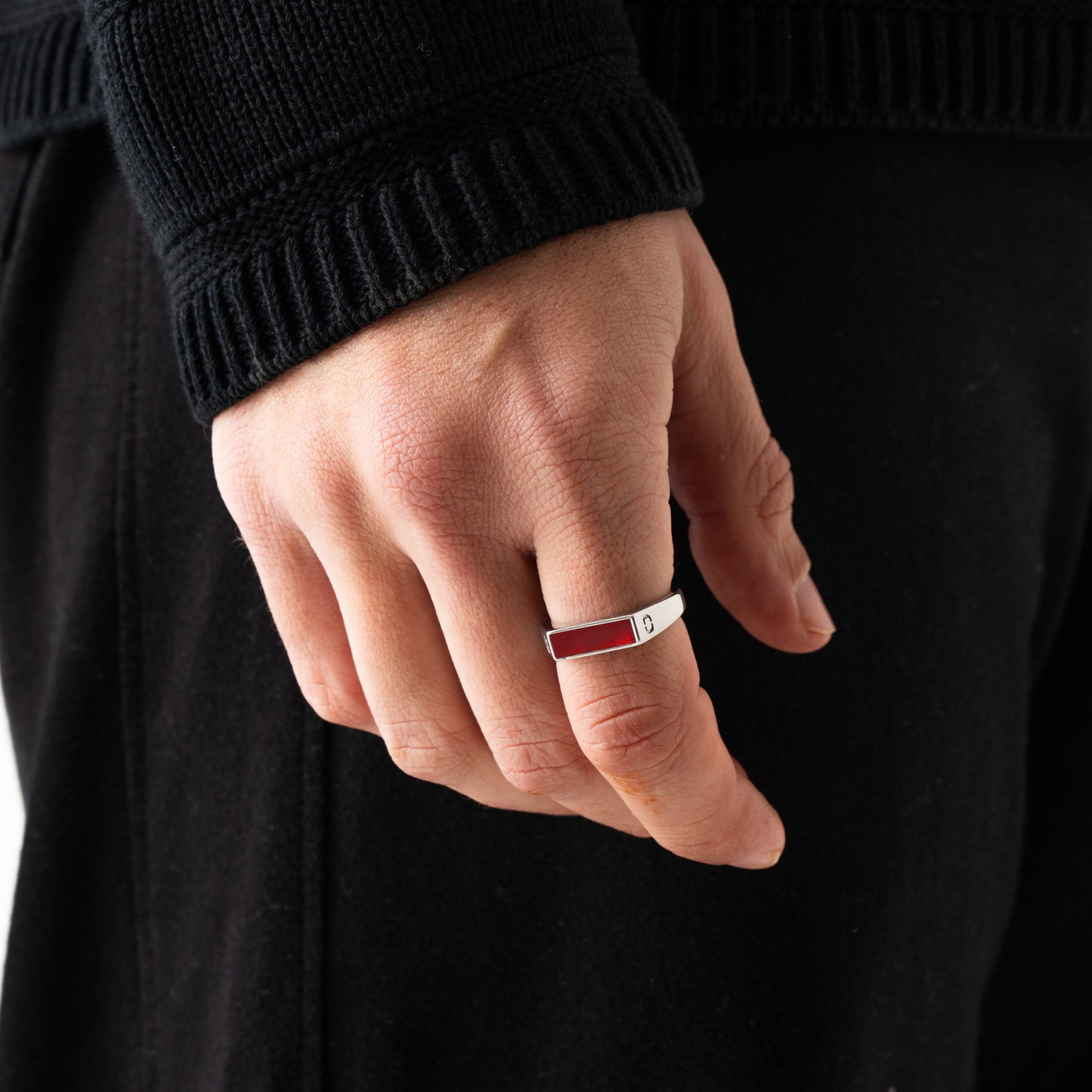 Anello Sigillo in Pietra Rossa (Argento)