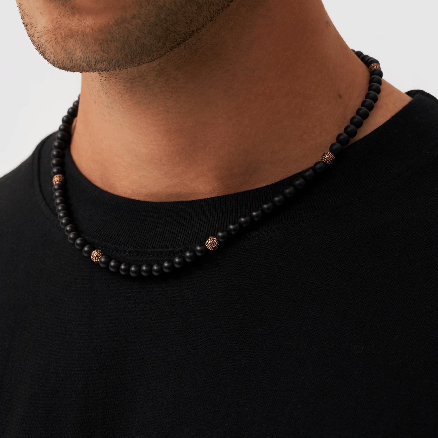 Collana di Perle in Onice Opaco (Oro)