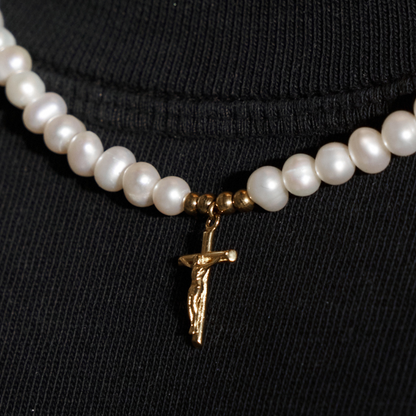 Collana con Crocifisso in Perle Vere (Oro)