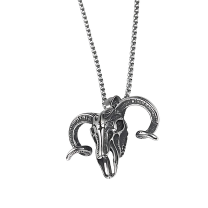 Majestic Bull Necklace (Silver)