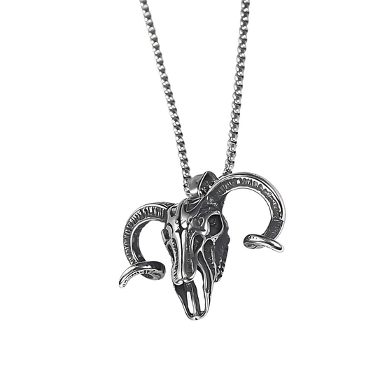 Majestic Bull Necklace (Silver)